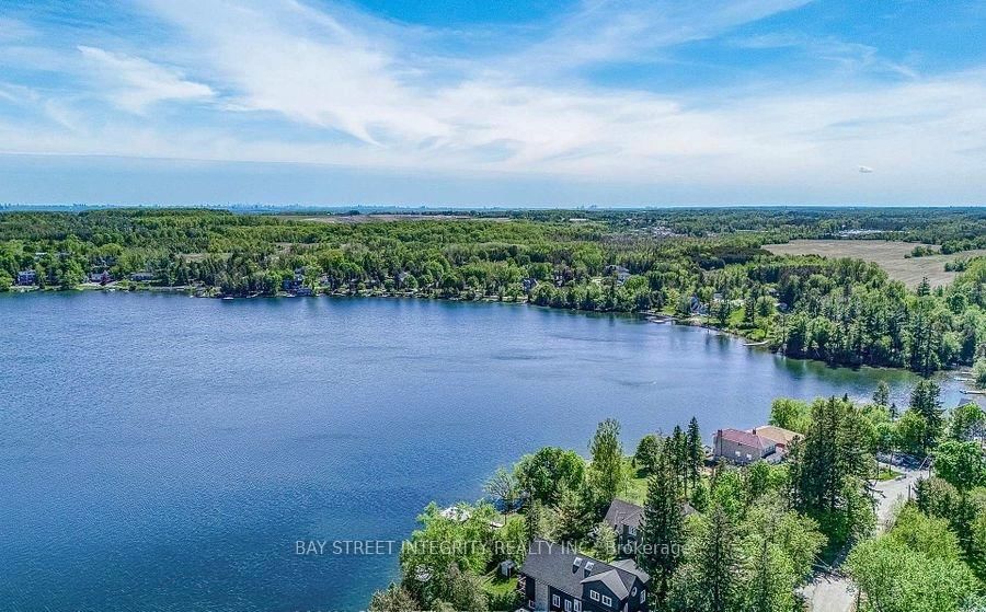 29 Balson Boulevard • Whitchurch-Stouffville, ON photo 4