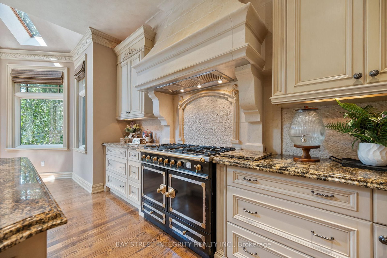 12 Alm Crt, Aurora, view 11