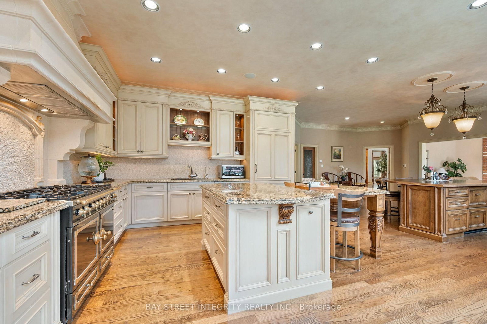12 Alm Crt, Aurora, view 14
