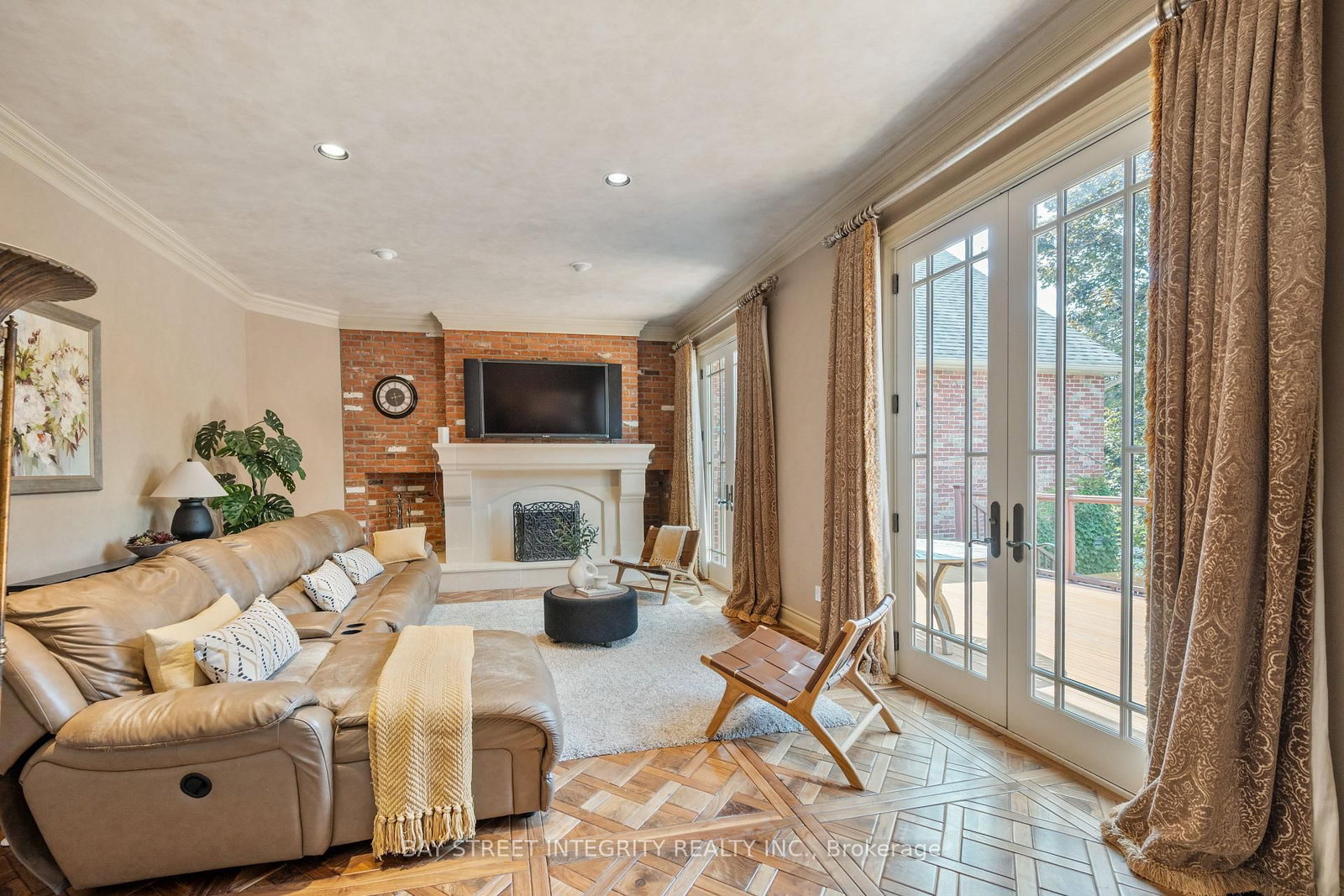 12 Alm Crt, Aurora, view 16