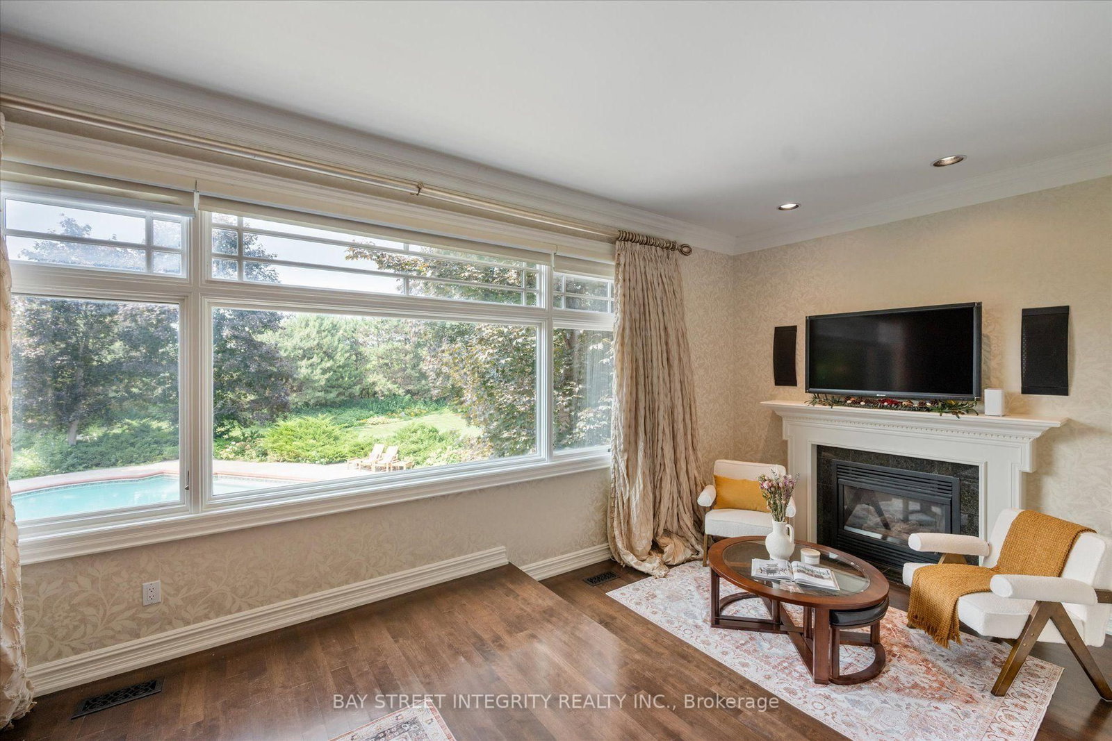 12 Alm Crt, Aurora, view 23