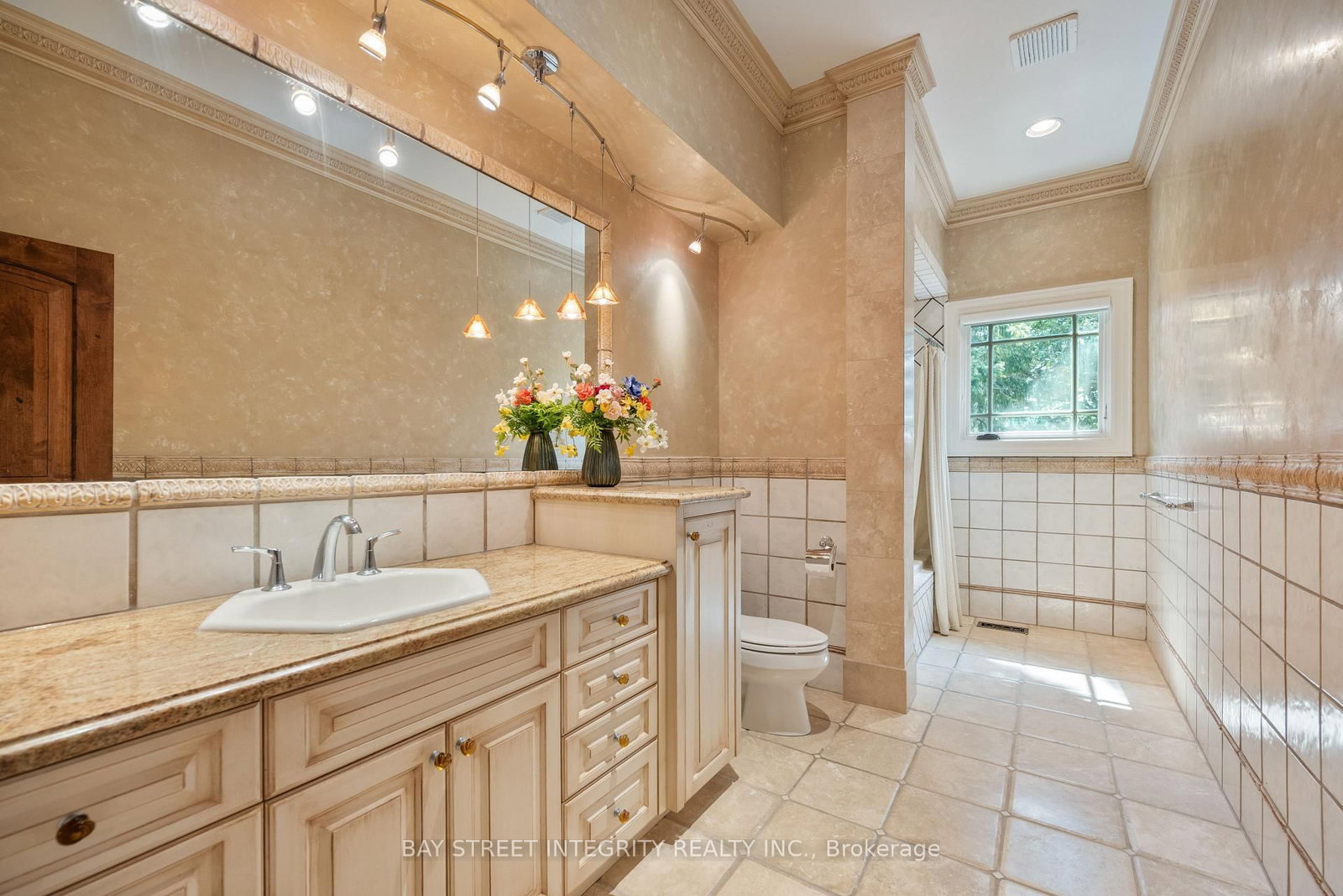 12 Alm Crt, Aurora, view 26
