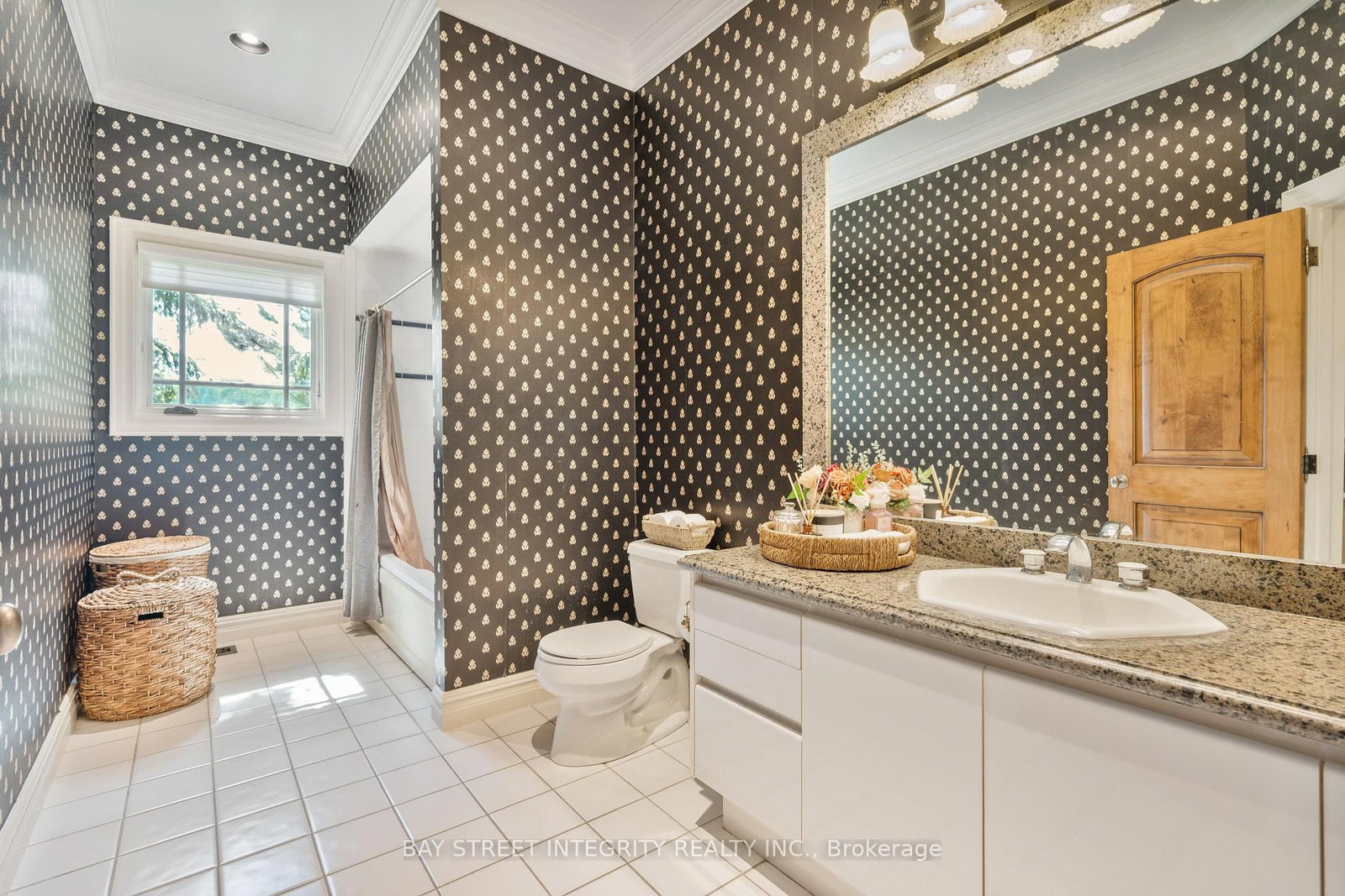 12 Alm Crt, Aurora, view 28
