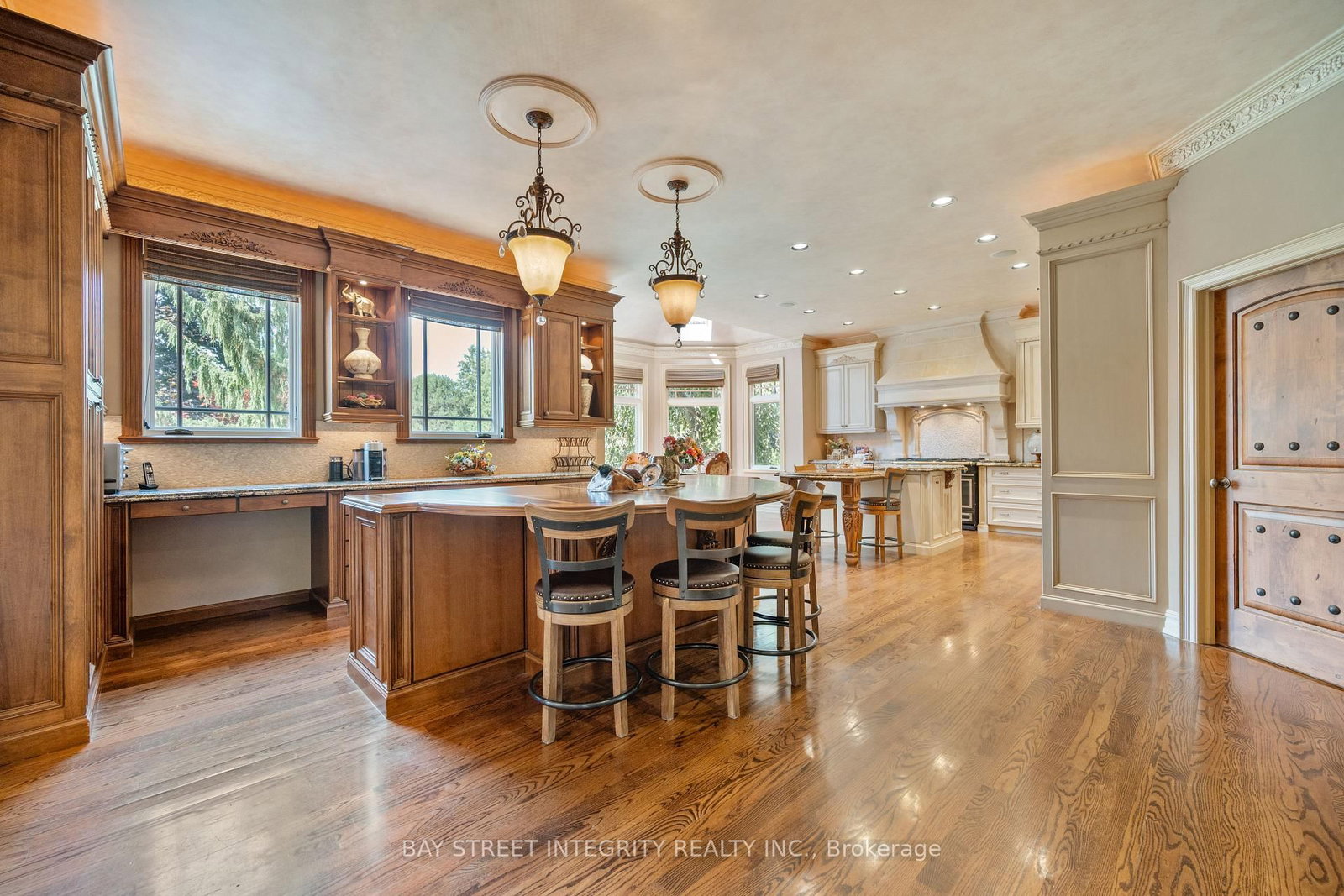 12 Alm Crt, Aurora, view 8
