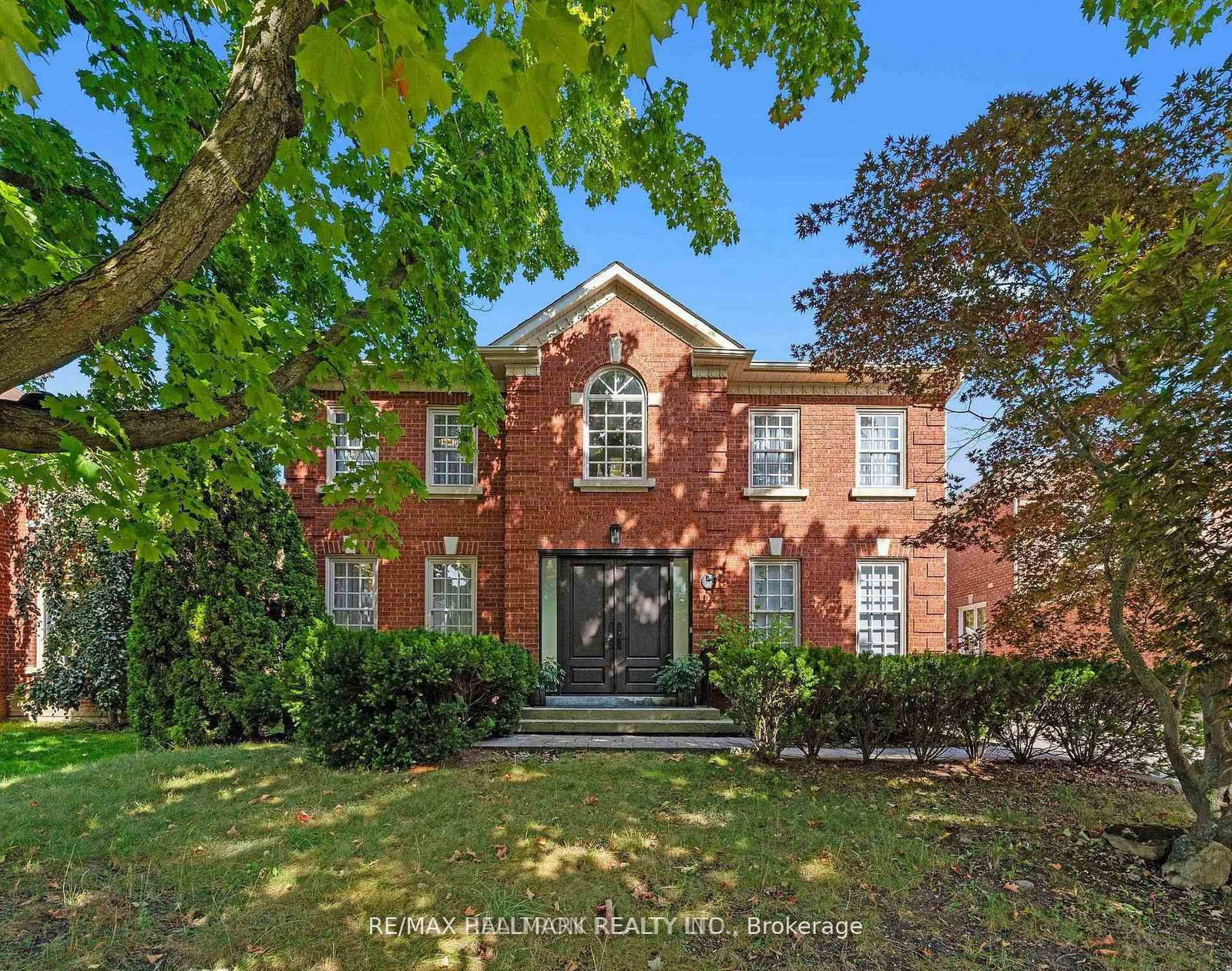 63 Willett Crescent • Richmond Hill, ON photo 1
