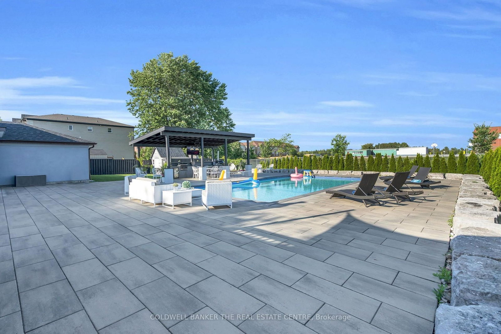 683 Simcoe Road • Bradford West Gwillimbury, ON photo 23