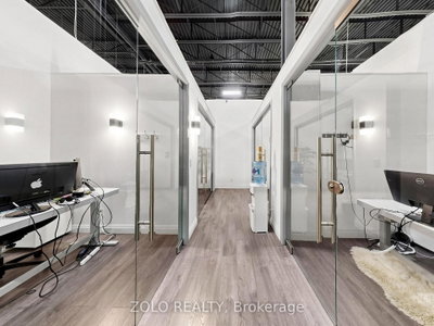 Office for sale at D (350)-7250 Keele Street, Vaughan, Ontario, L4K 1Z8 - Concord - MLS: N13547210