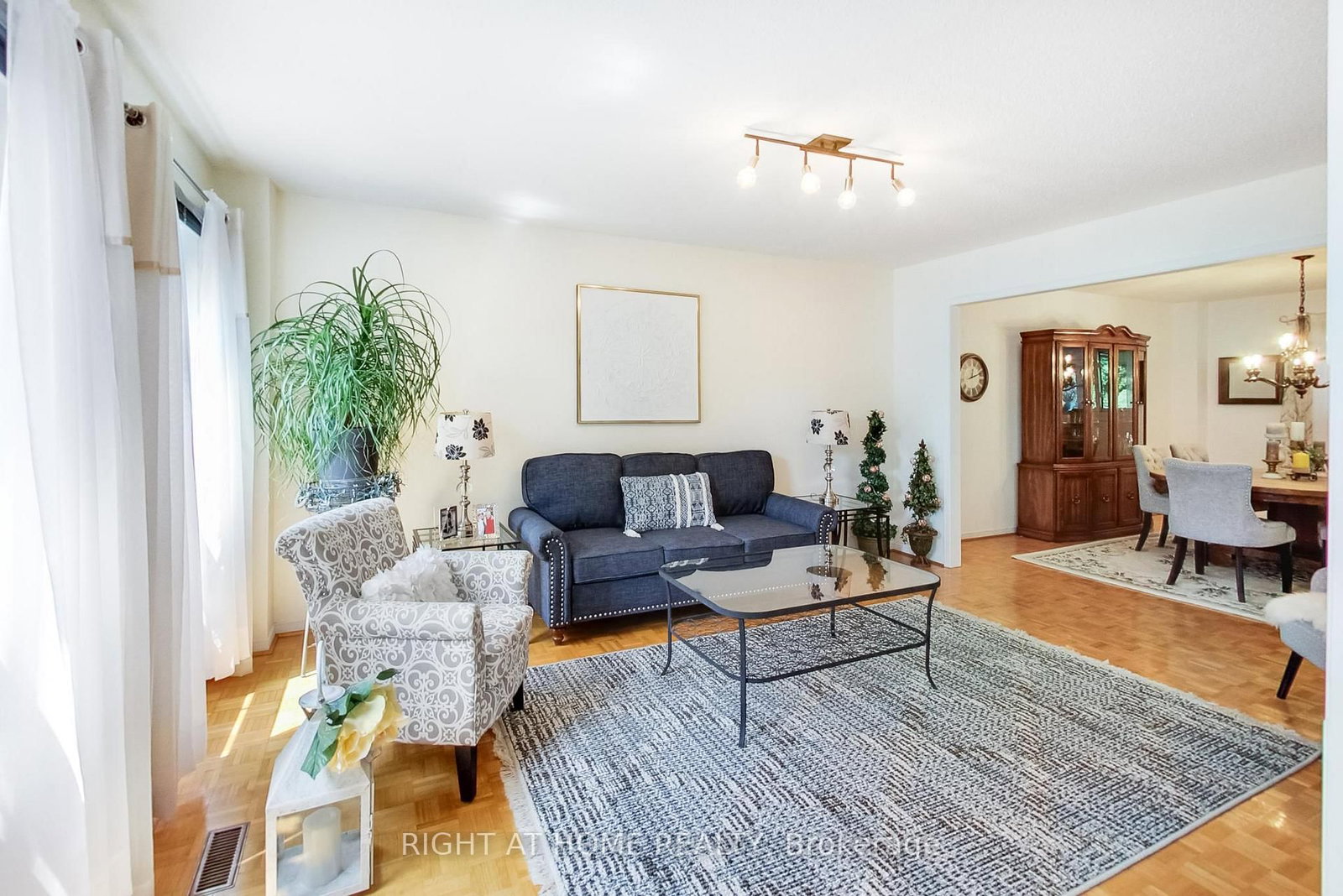 41 Bloomfield Trail • Richmond Hill, ON photo 18