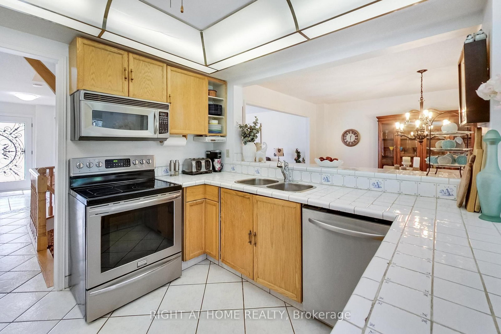 41 Bloomfield Trail • Richmond Hill, ON photo 29
