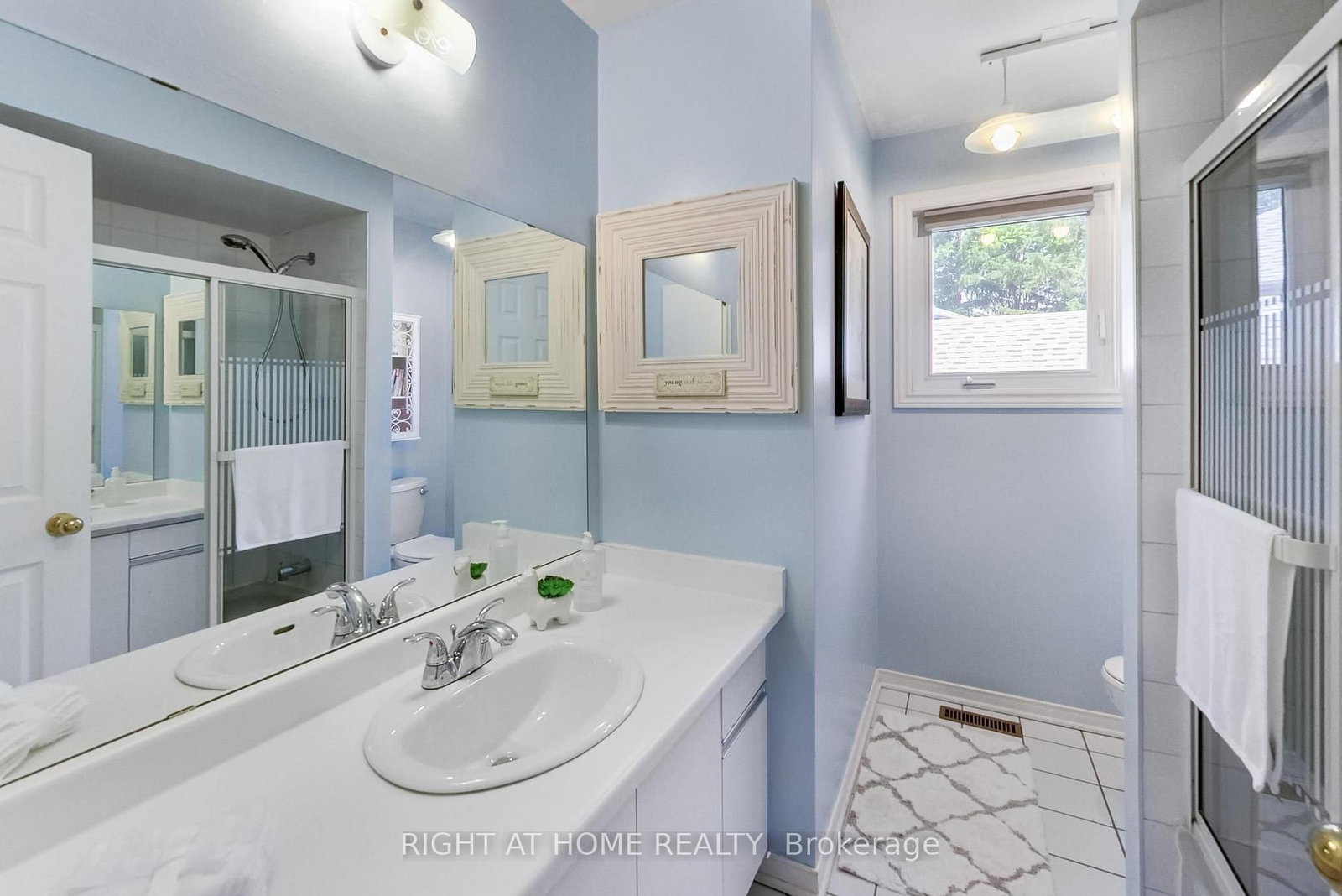 41 Bloomfield Trail • Richmond Hill, ON photo 40