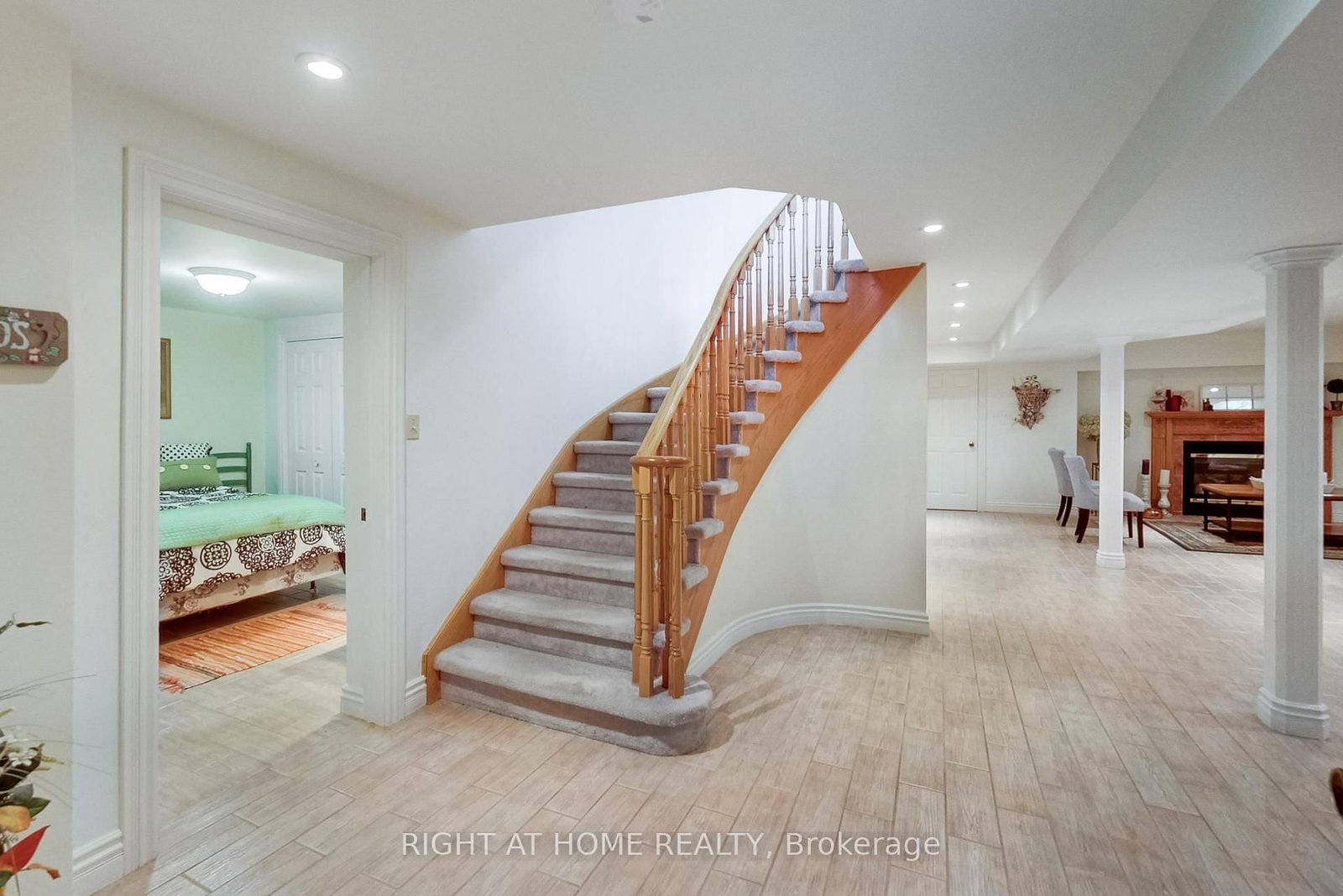 41 Bloomfield Trail • Richmond Hill, ON photo 41