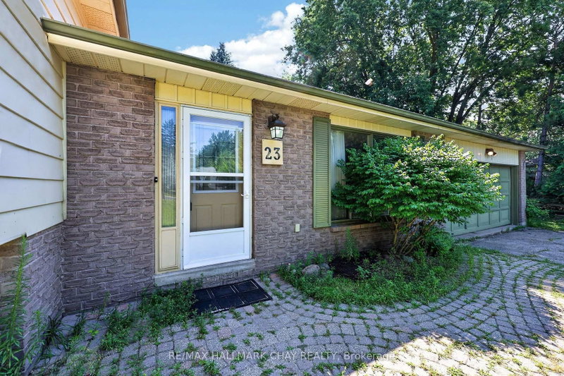 23 Pine Park Boulevard