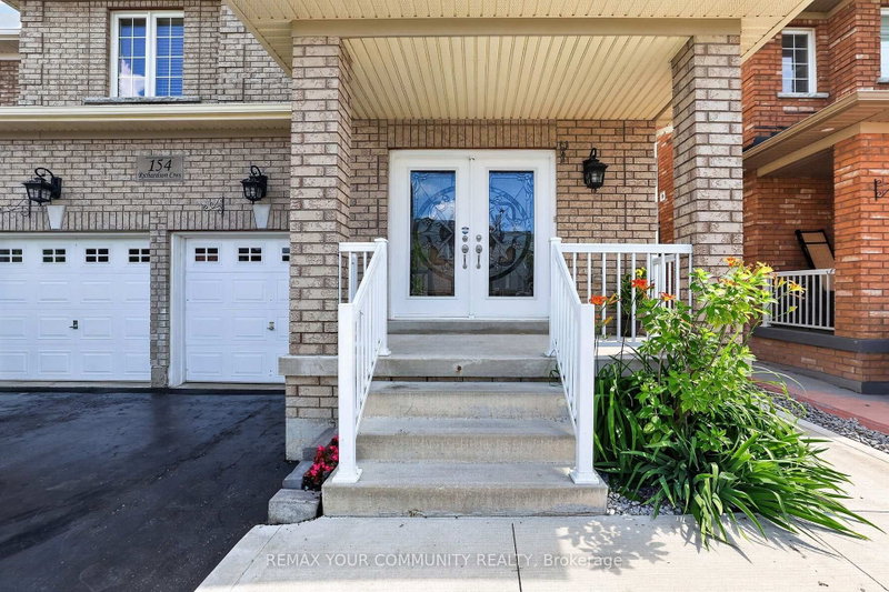 154 Richardson Crescent