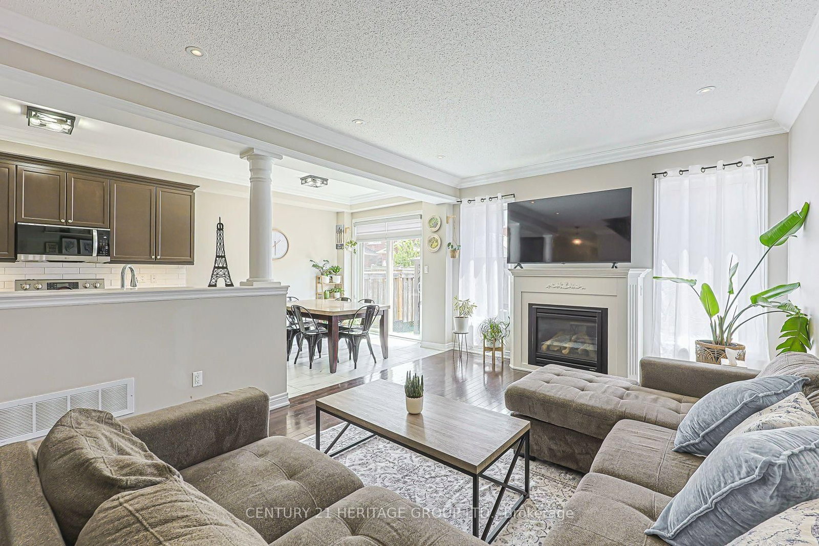 25 Betony Drive • Richmond Hill, ON photo 7