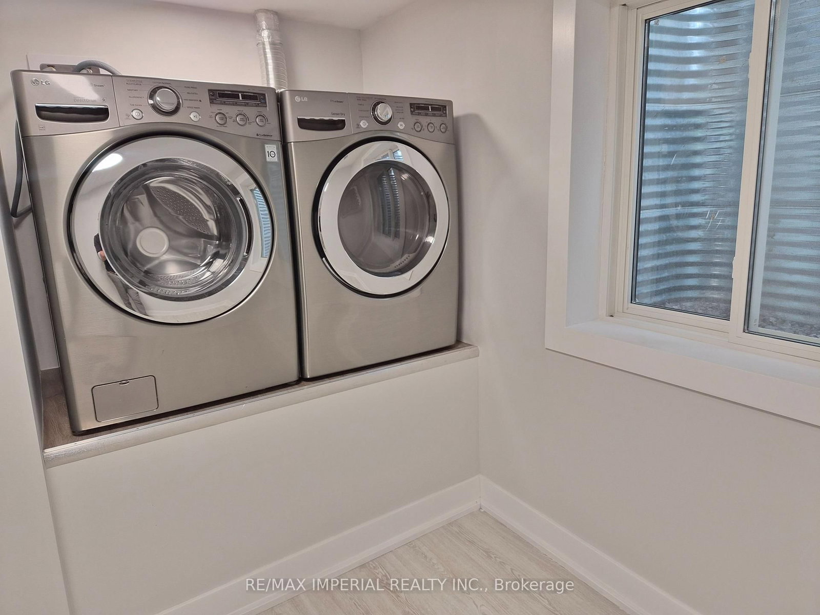 191 Avenue Road • Richmond Hill, ON photo 34