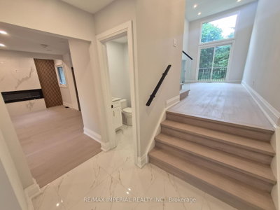 191 Avenue Road • Richmond Hill, ON photo 8