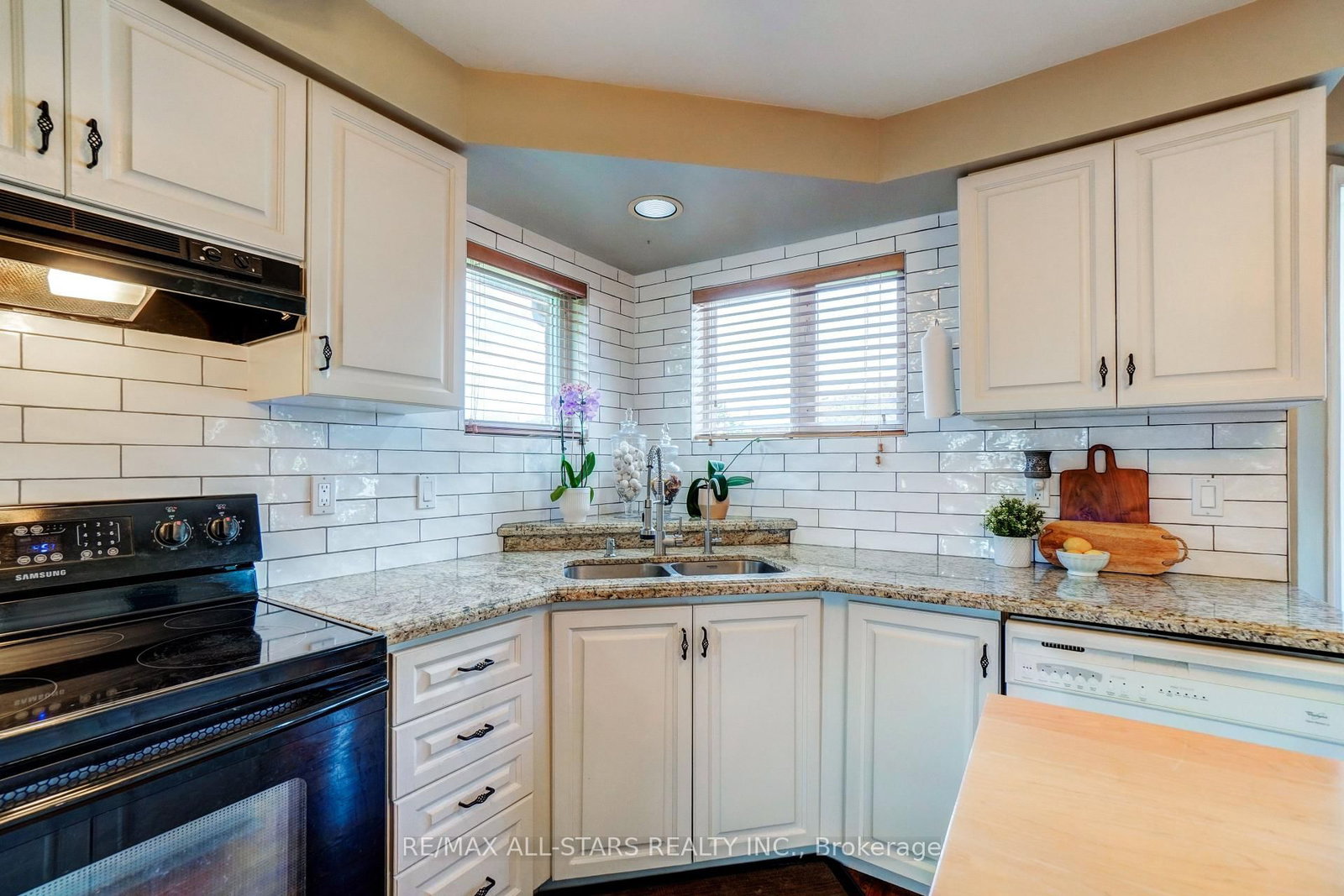 29 Fourth Avenue N • Uxbridge, ON photo 13