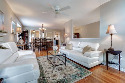 29 Fourth Avenue N • Uxbridge, ON photo 7