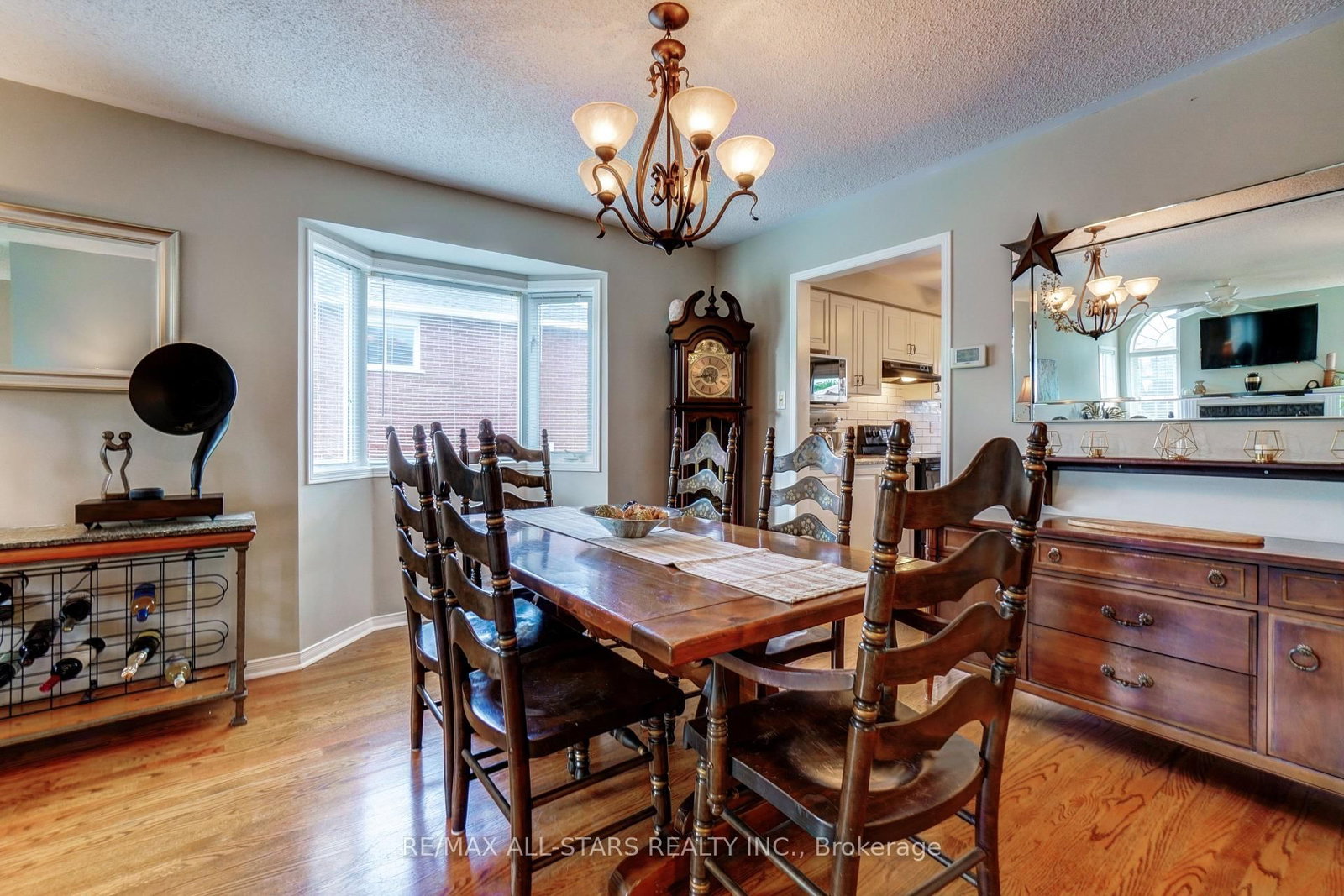 29 Fourth Avenue N • Uxbridge, ON photo 9