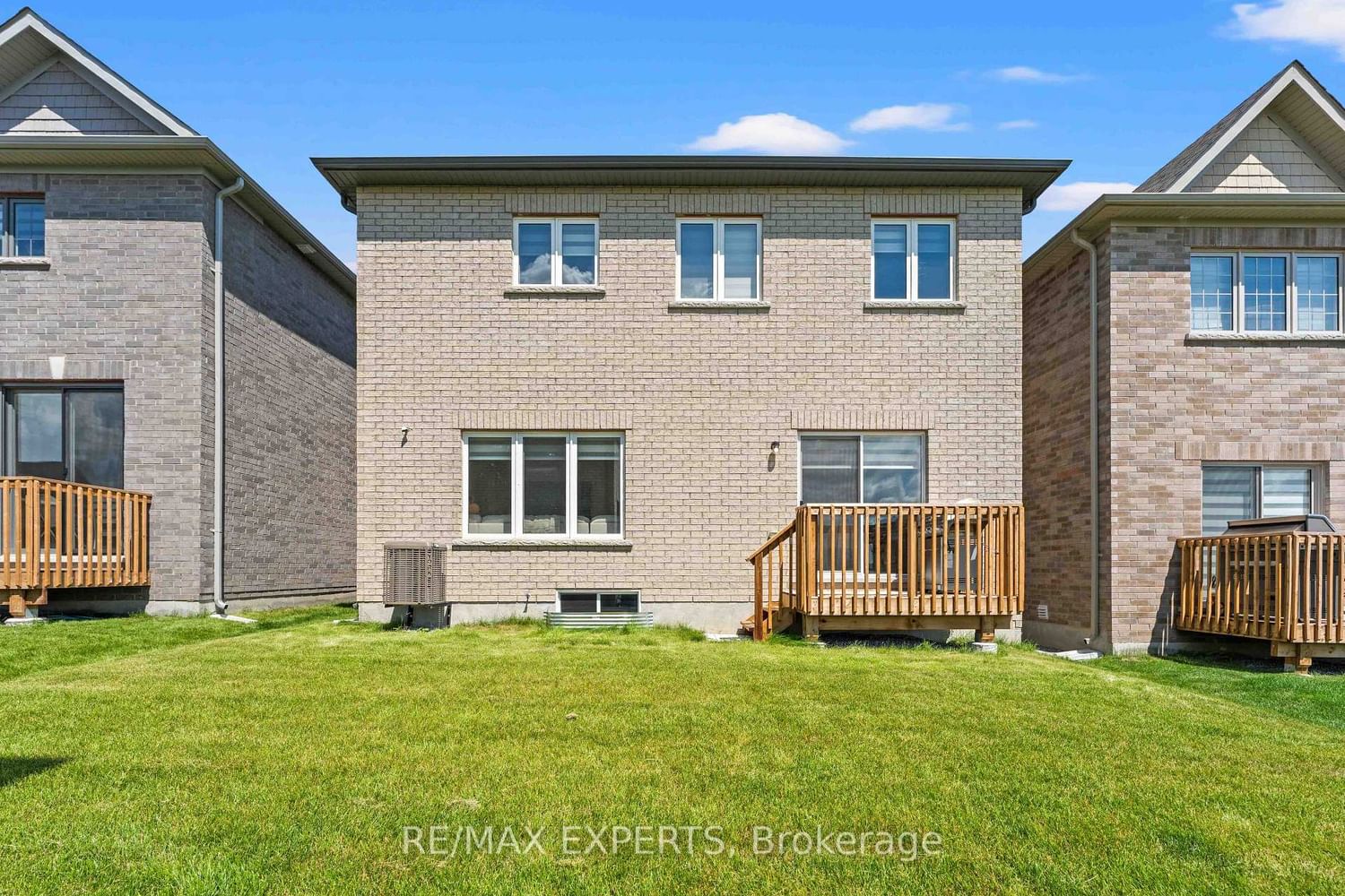 10 Lawrence D. Pridham Avenue • New Tecumseth, ON photo 39