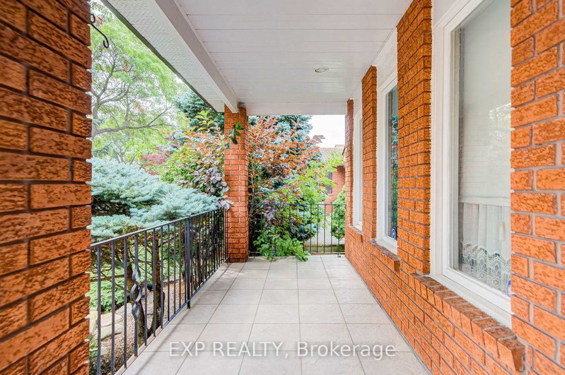 46 Eden Avenue