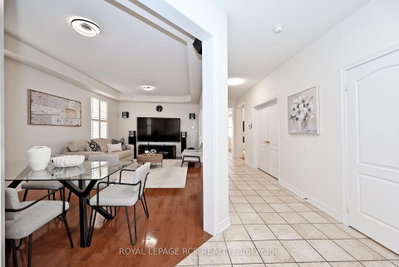 43 Ivy Glen Drive — more photos
