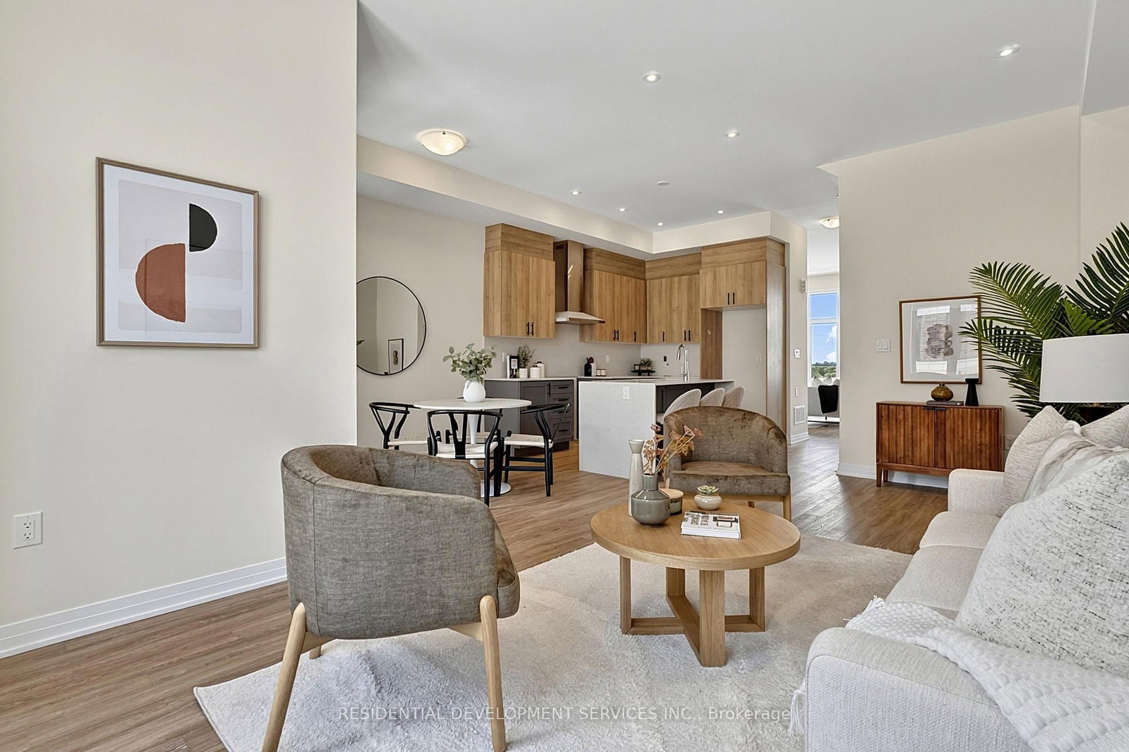 11393 Leslie Street • Richmond Hill, ON photo 5