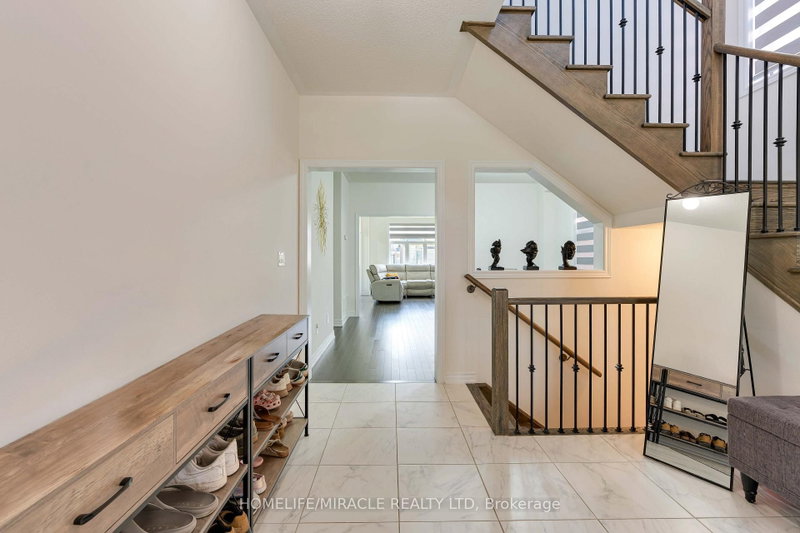 1429 Davis Loop