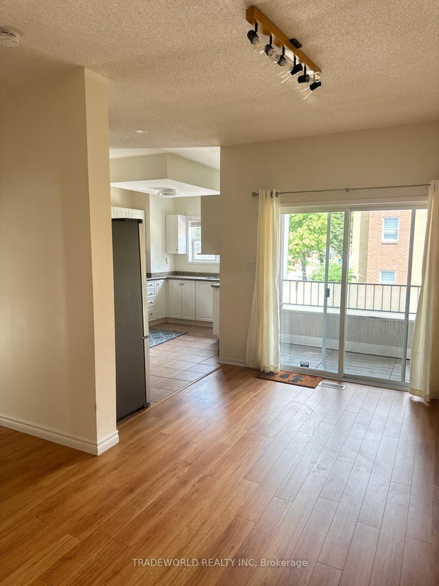 1 Maple Park Way