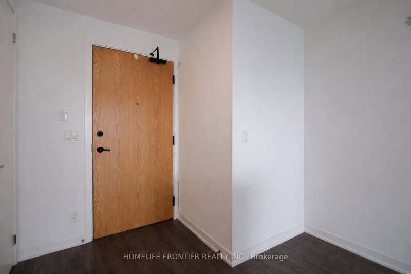 2310 - 7950 Bathurst Street