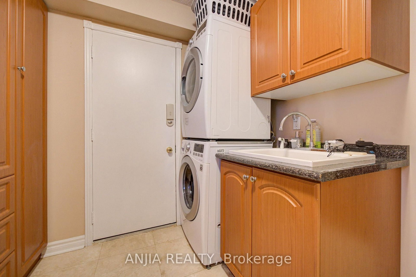 54 Meyer Circle • Markham, ON photo 15