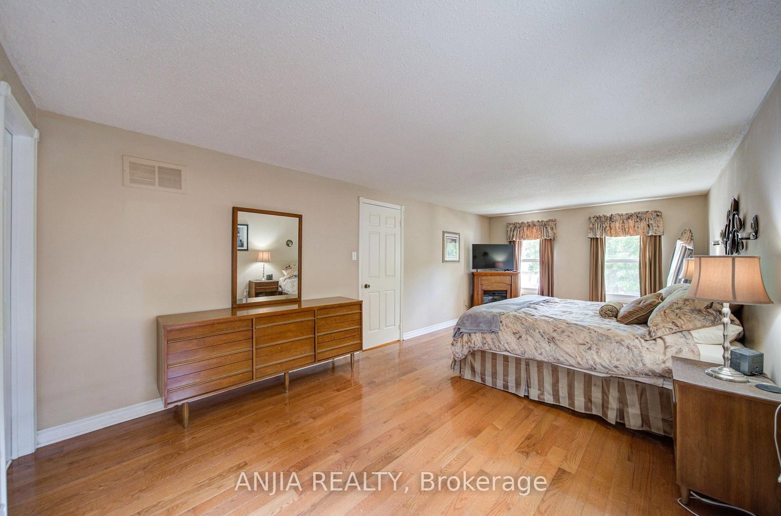 54 Meyer Circle • Markham, ON photo 17