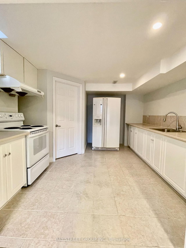 (Bsmt) - 3 Teseo Court