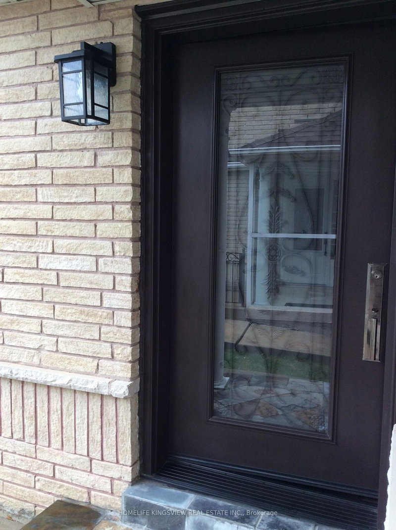 30 Condotti Dr photo 4