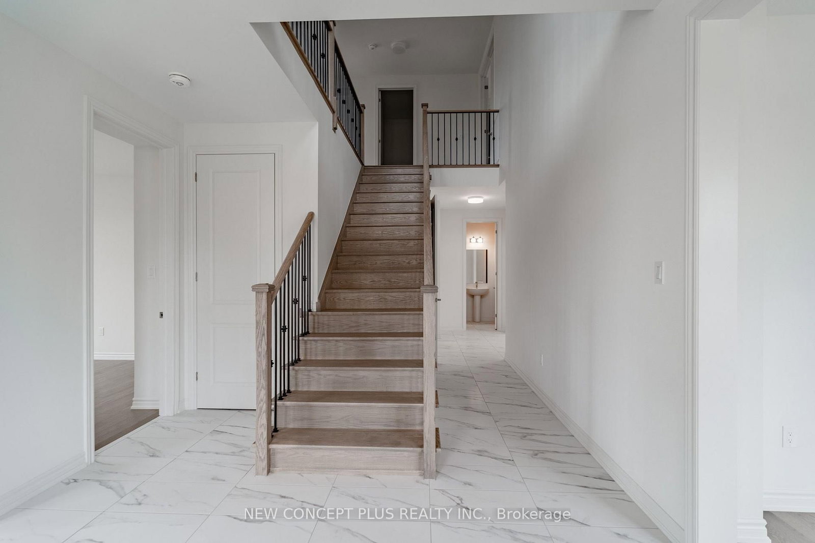 44 Orchid Crescent • Adjala-Tosorontio, ON photo 4