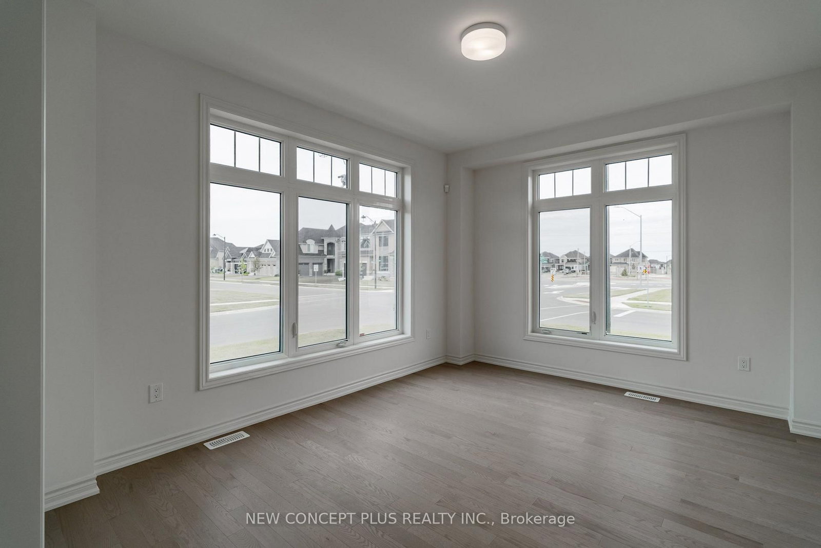 44 Orchid Crescent • Adjala-Tosorontio, ON photo 8