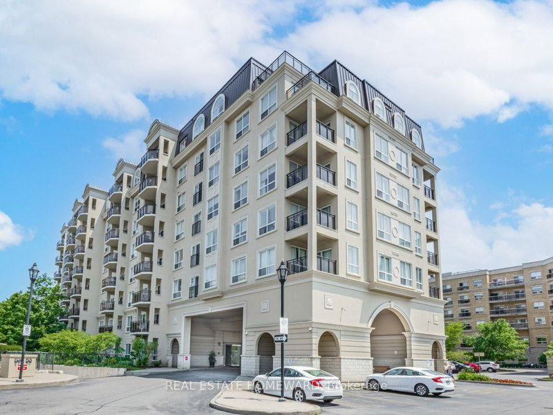 home for lease on 712-1 Maison Parc Court