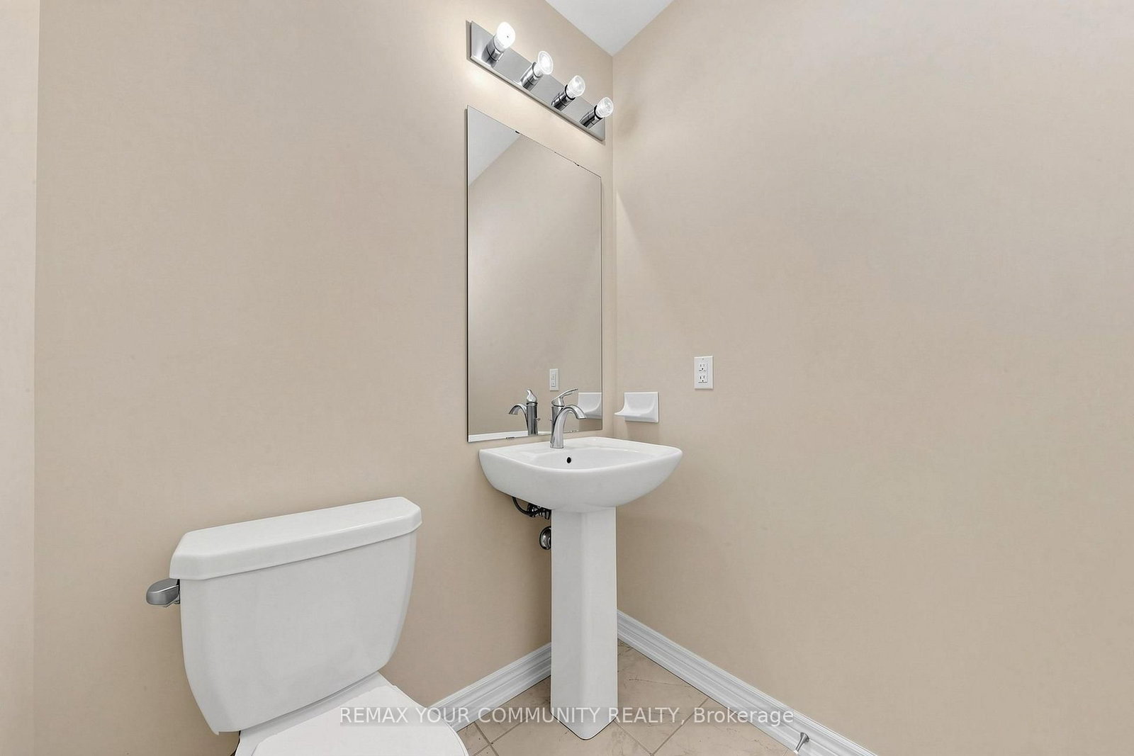 21 Princess Charlotte Avenue • Whitchurch-Stouffville, ON photo 22