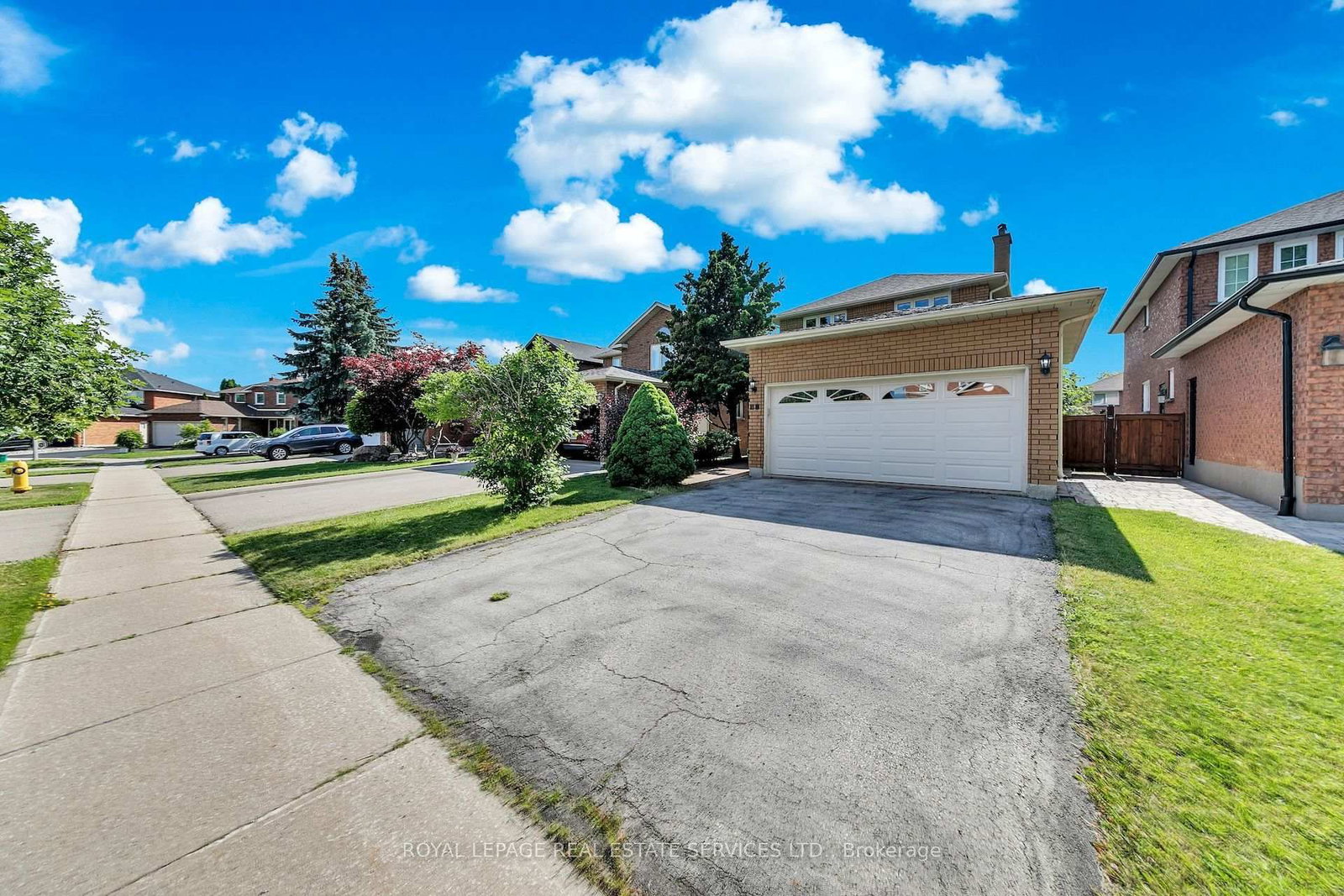 47 Velvet Crescent • Vaughan, ON photo 4
