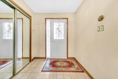 47 Velvet Crescent • Vaughan, ON photo 9