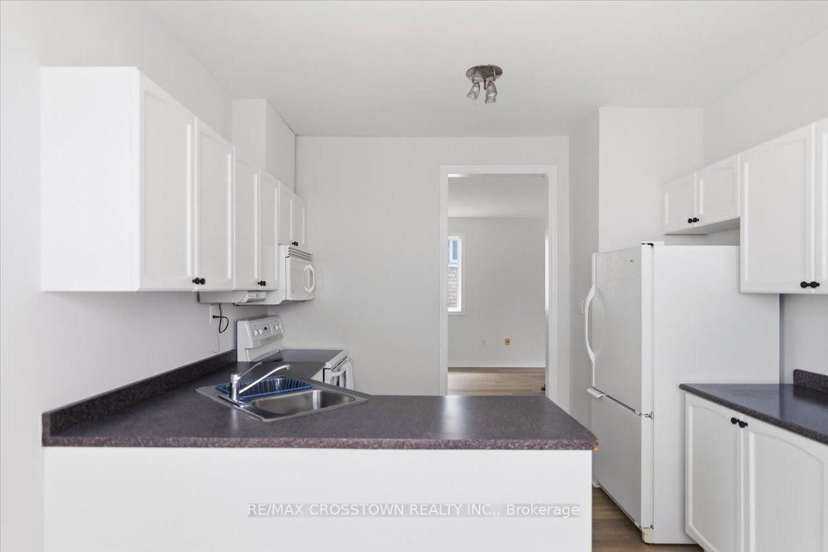 12 Dr. Jones Drive • King, ON photo 8