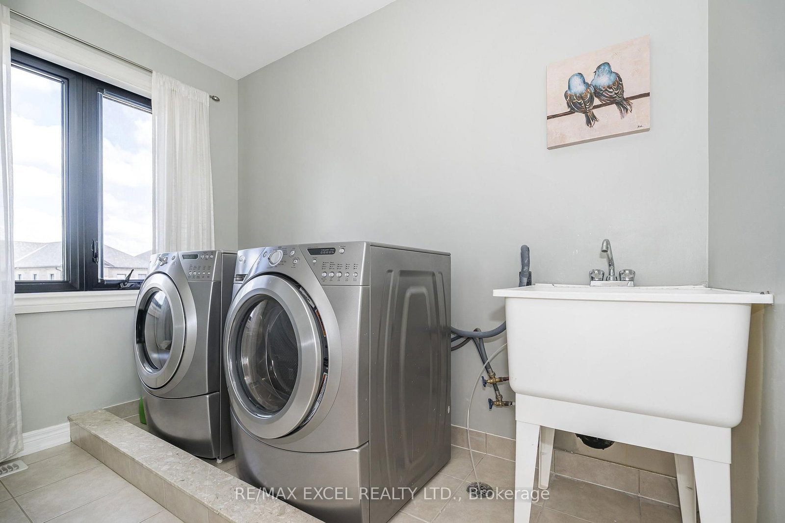 129 Lewis Honey Drive • Aurora, ON photo 17