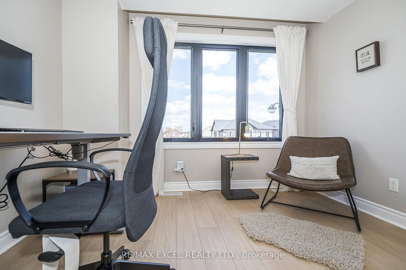 129 Lewis Honey Drive • Aurora, ON photo 18