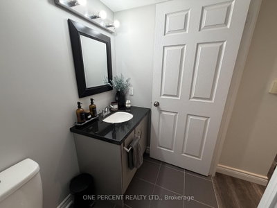 Unit 607 — 3 Ellesmere Street — photo 6