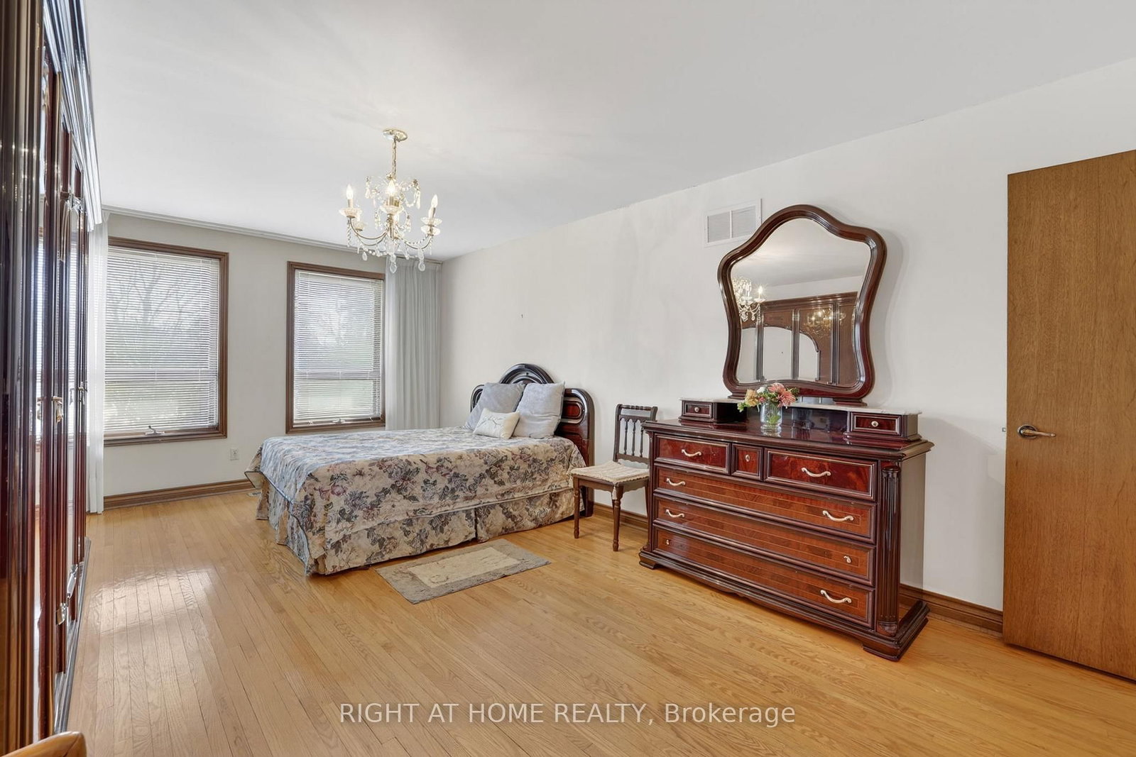 56 Birch Avenue • Richmond Hill, ON photo 17