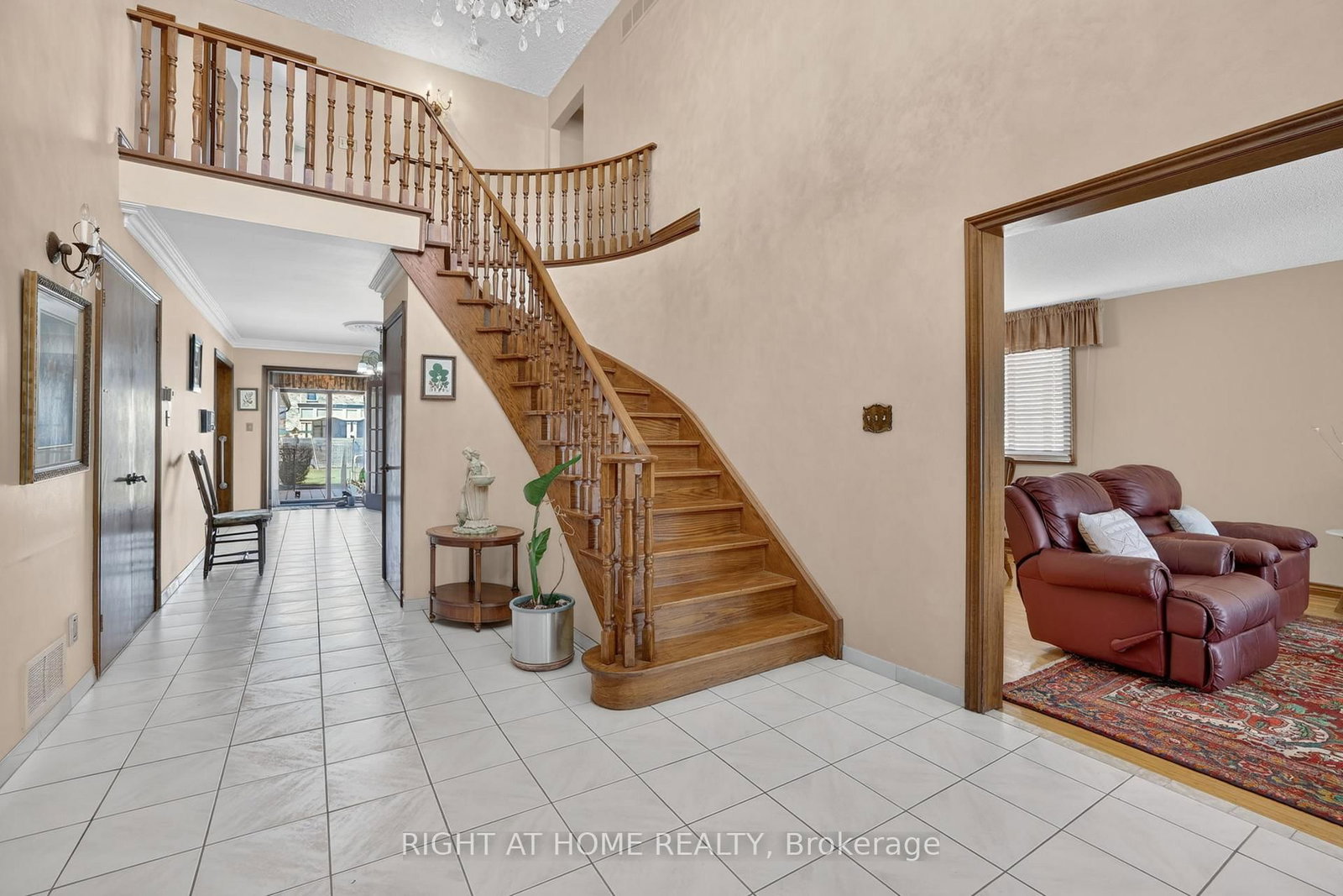 56 Birch Avenue • Richmond Hill, ON photo 4