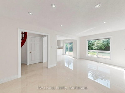 33 Southgate Crescent — more photos