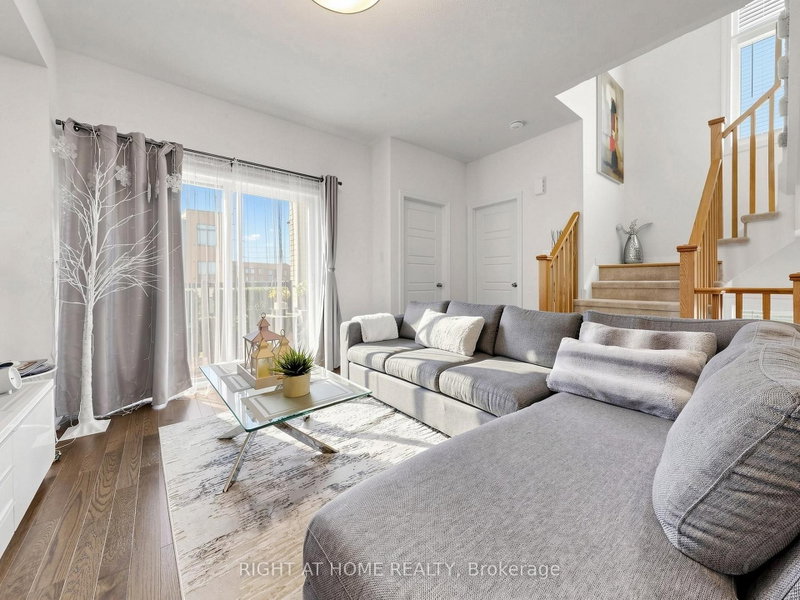 65 Allure St photo 5