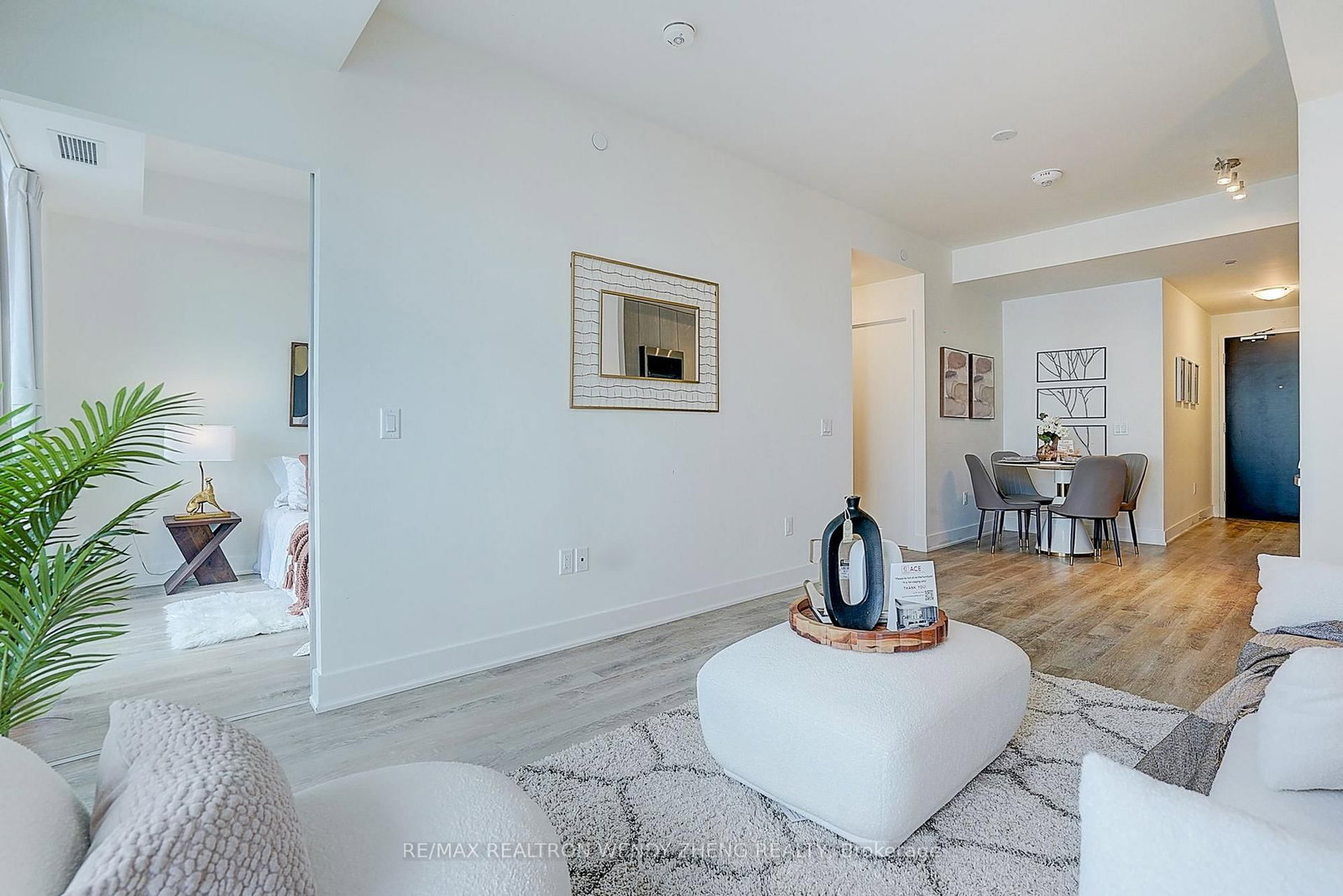 185 Deerfield Road • #1002 • Newmarket, ON photo 22