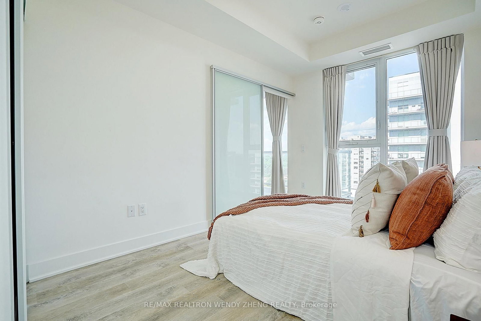 185 Deerfield Road • #1002 • Newmarket, ON photo 25